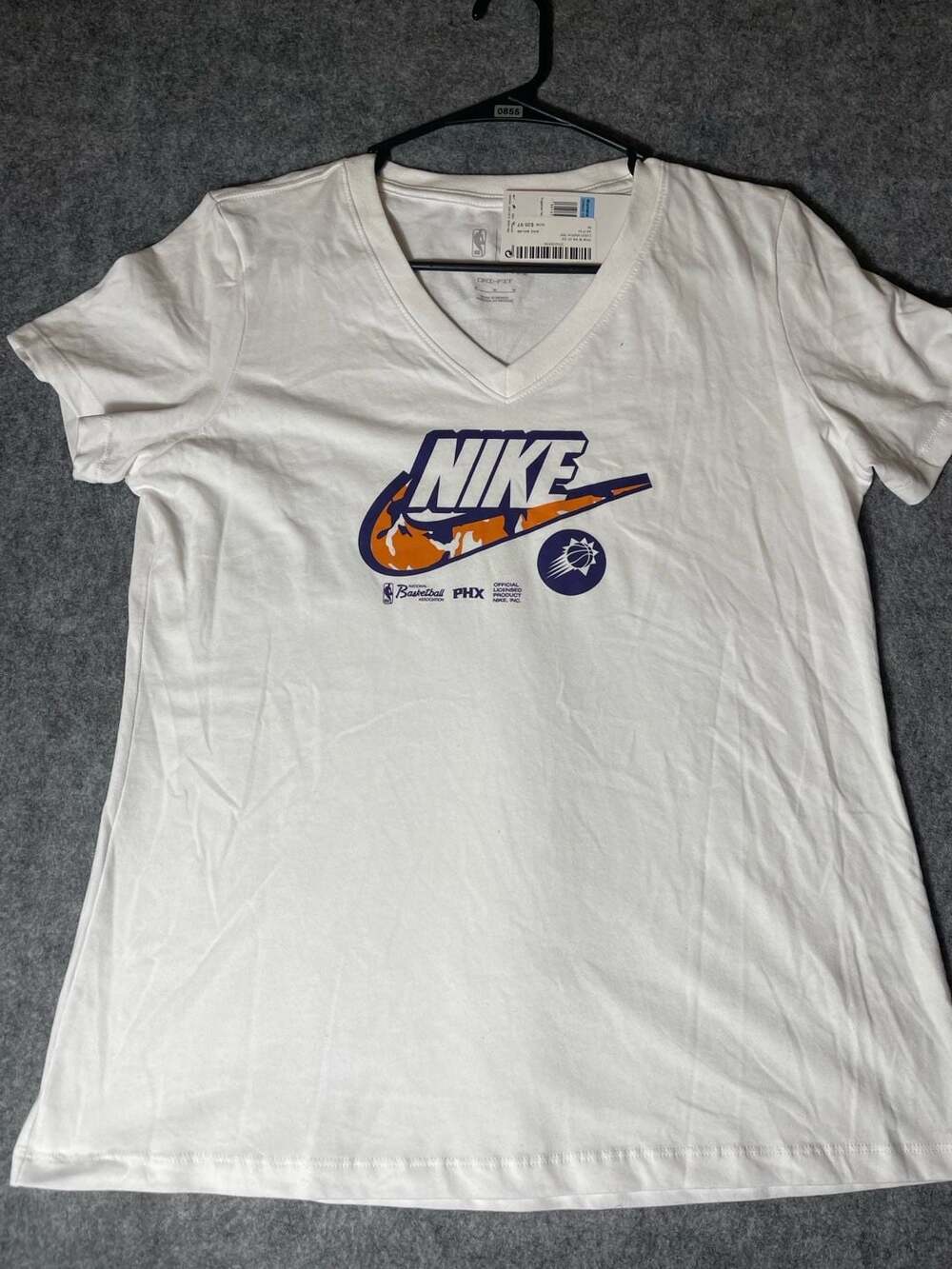Nike Women's Phoenix Suns NBA Dri-FIT Logo V-Neck T-Shirt